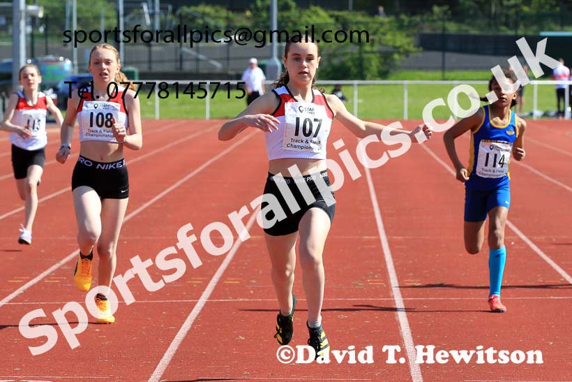 Girls Under-13s 200 metres, 2023 North Eastern Track and Field Champs., Middlesbrough Sports Village, Middlesbrough. Photo: David T. Hewitson/Sports for All Pics
